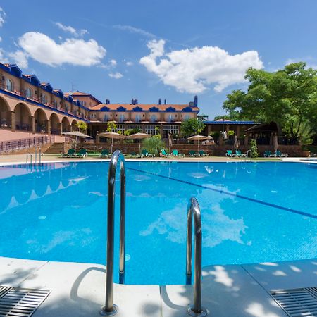 קברה Hotel Fuente Las Piedras מראה חיצוני תמונה