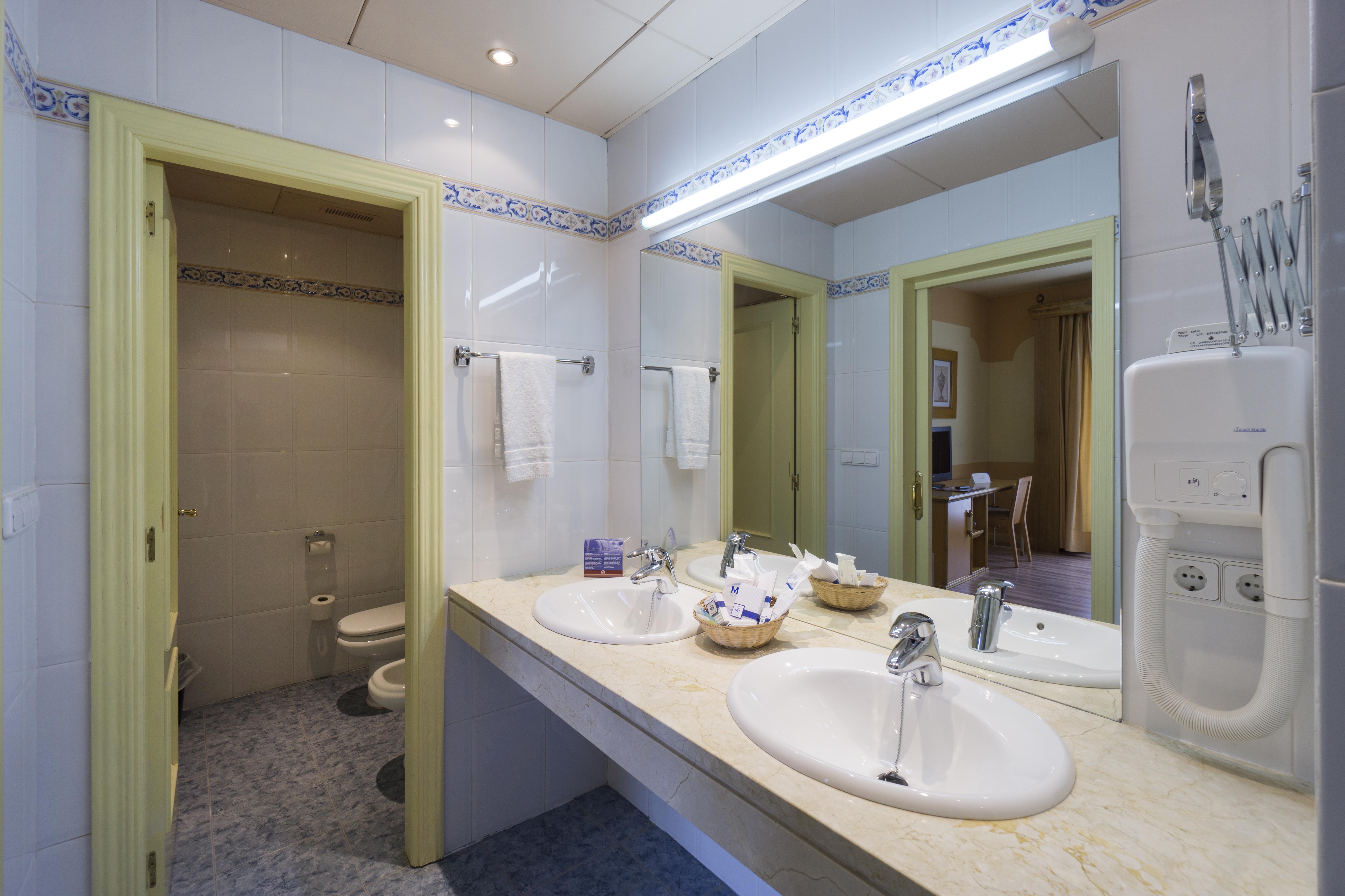 קברה Hotel Fuente Las Piedras מראה חיצוני תמונה