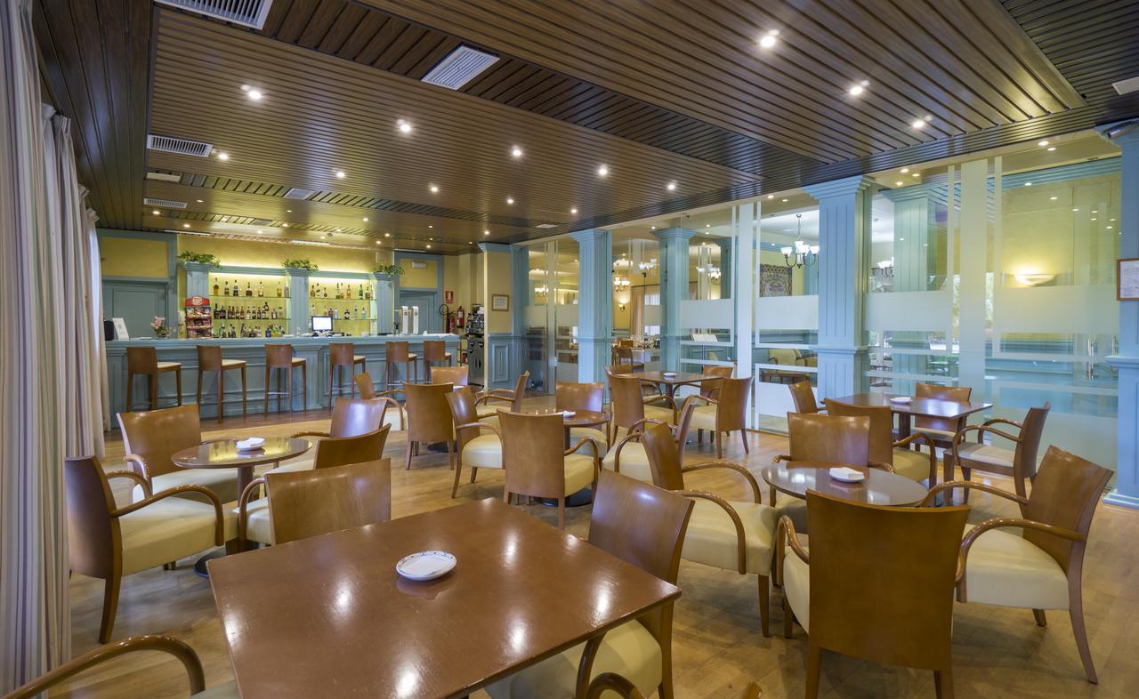 קברה Hotel Fuente Las Piedras מראה חיצוני תמונה