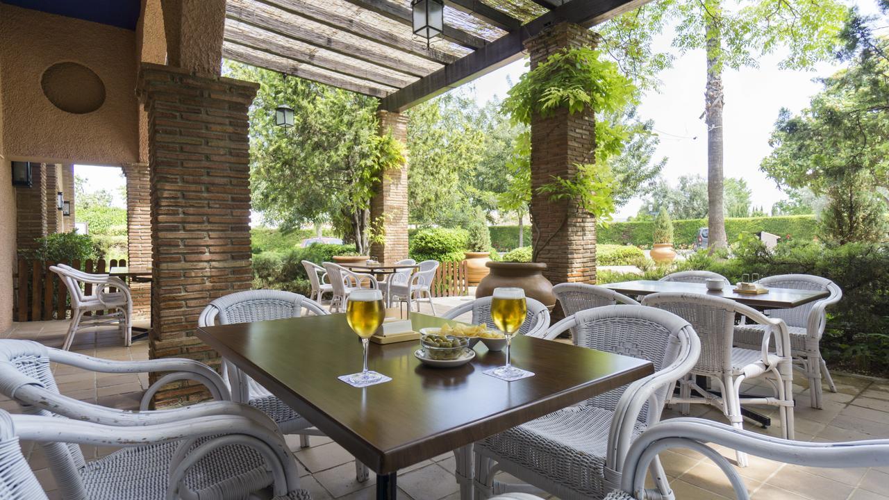 קברה Hotel Fuente Las Piedras מראה חיצוני תמונה