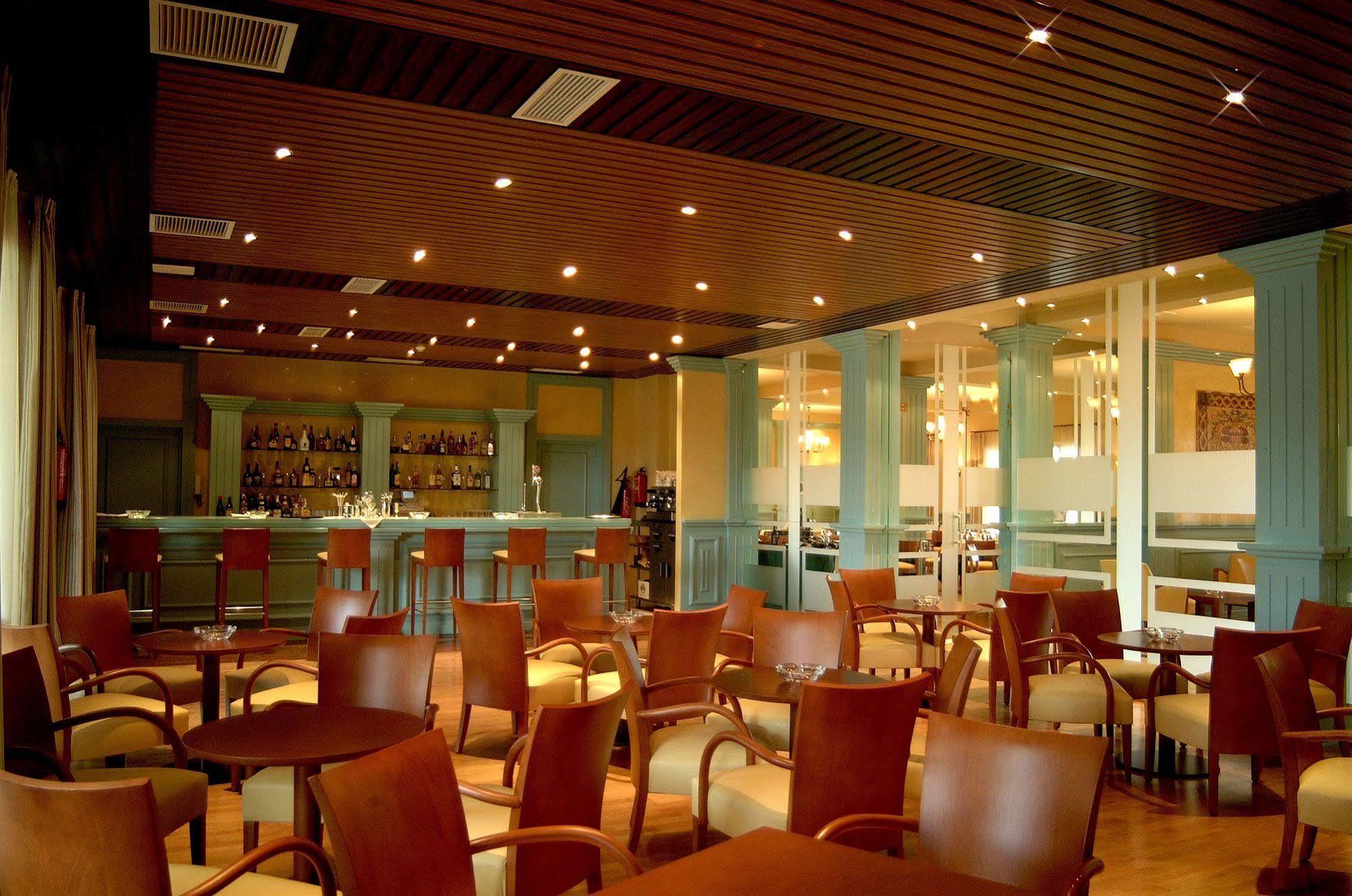 קברה Hotel Fuente Las Piedras מראה חיצוני תמונה