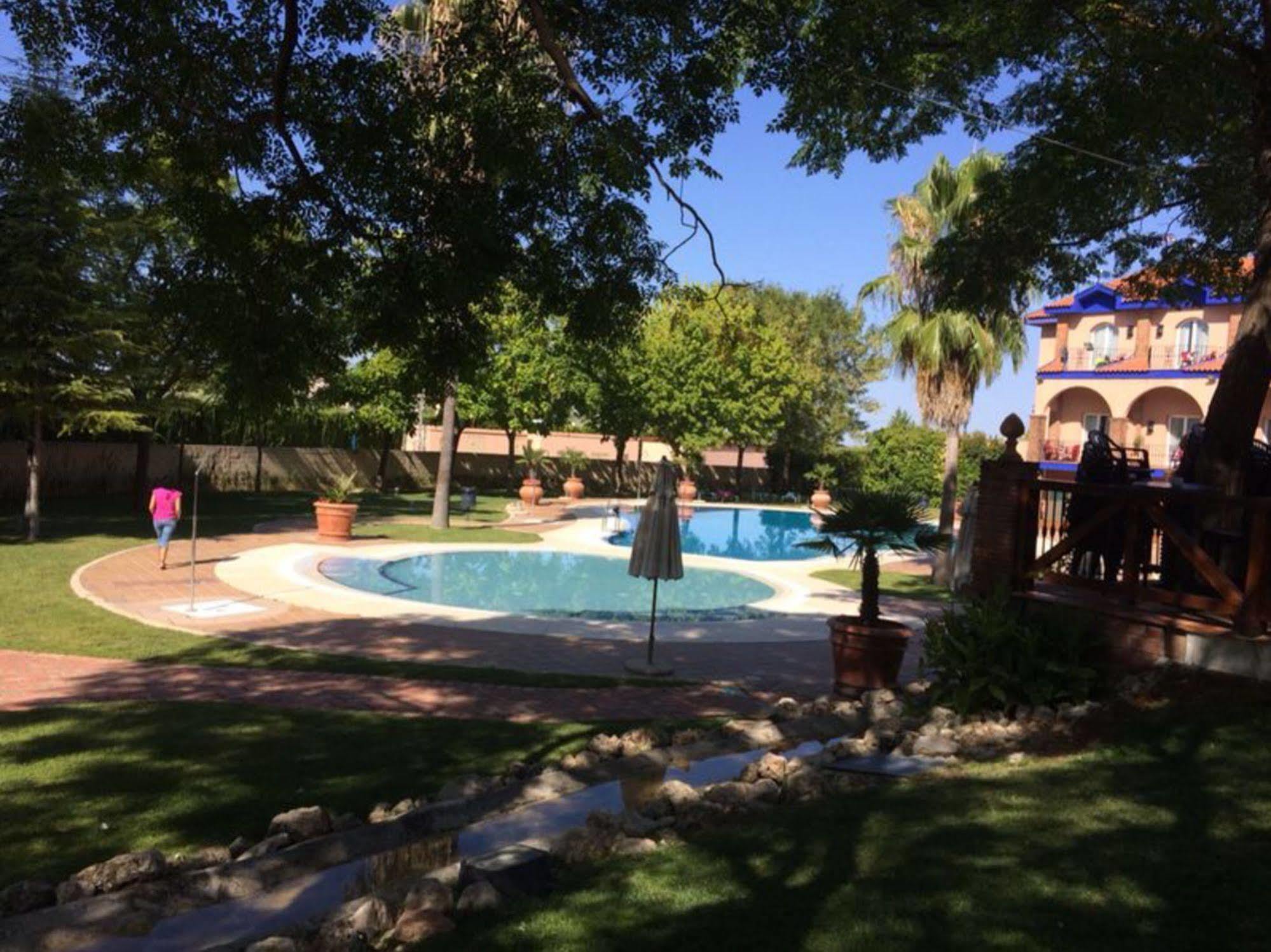 קברה Hotel Fuente Las Piedras מראה חיצוני תמונה